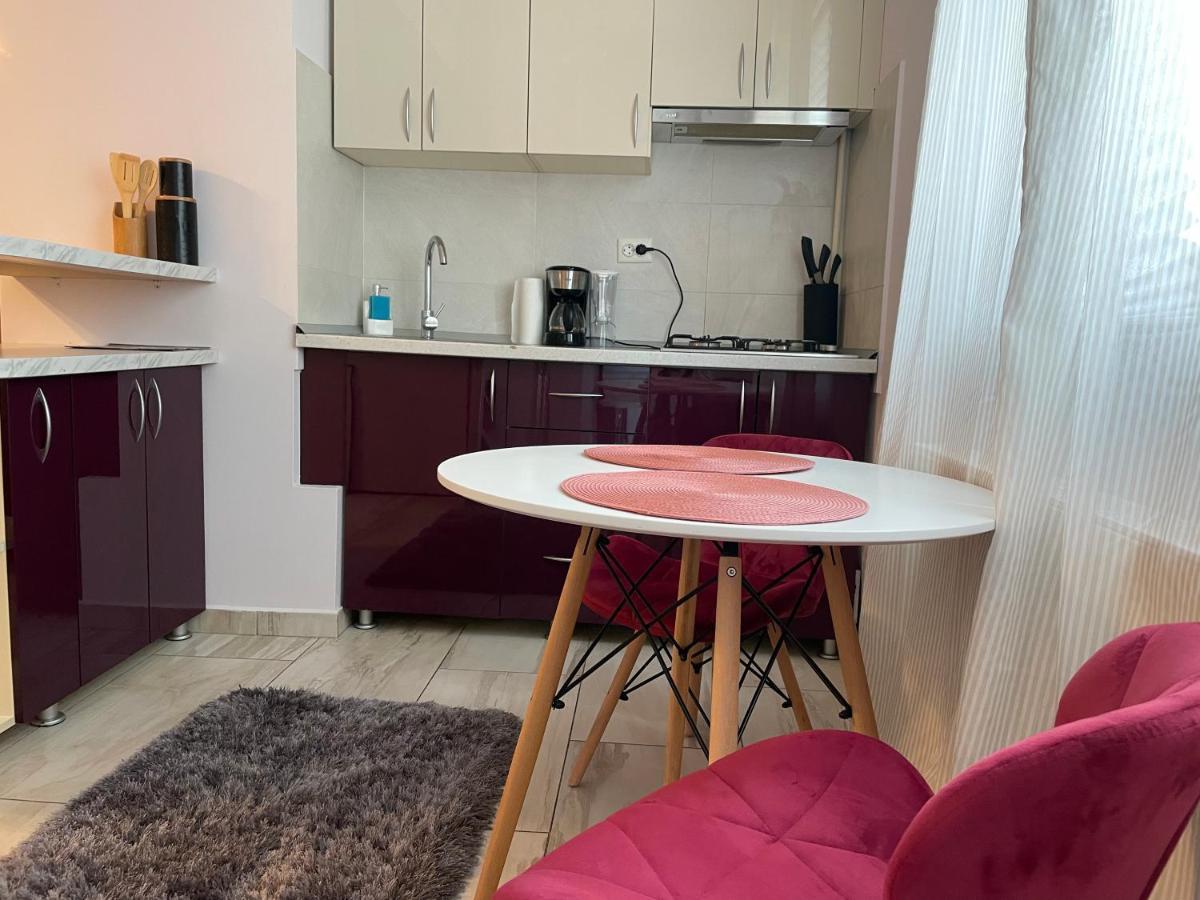 Le Lupin / Center Apartment ยาช ภายนอก รูปภาพ
