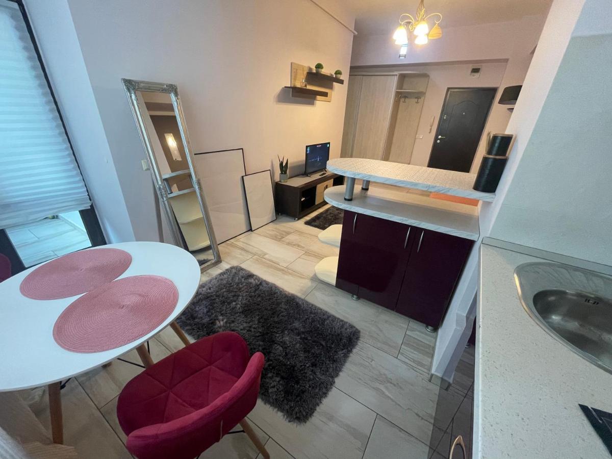 Le Lupin / Center Apartment ยาช ภายนอก รูปภาพ